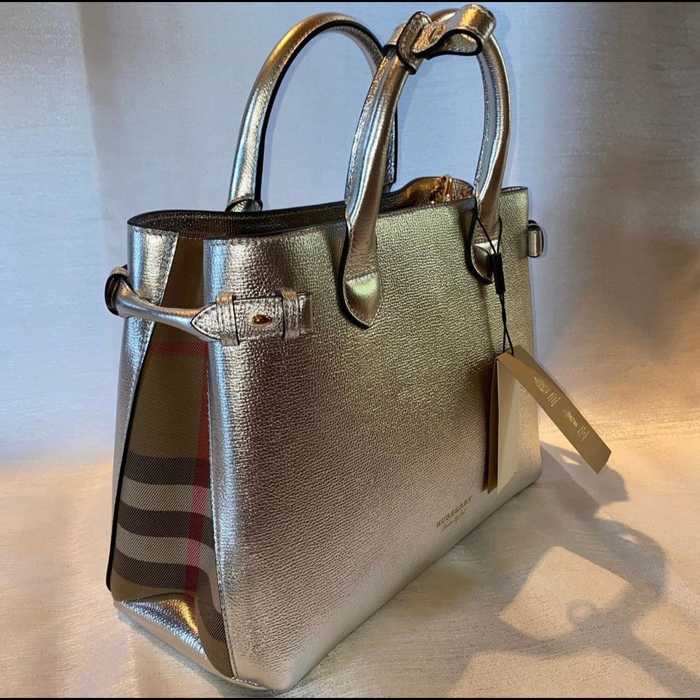 Burberry metallic brand new w tags